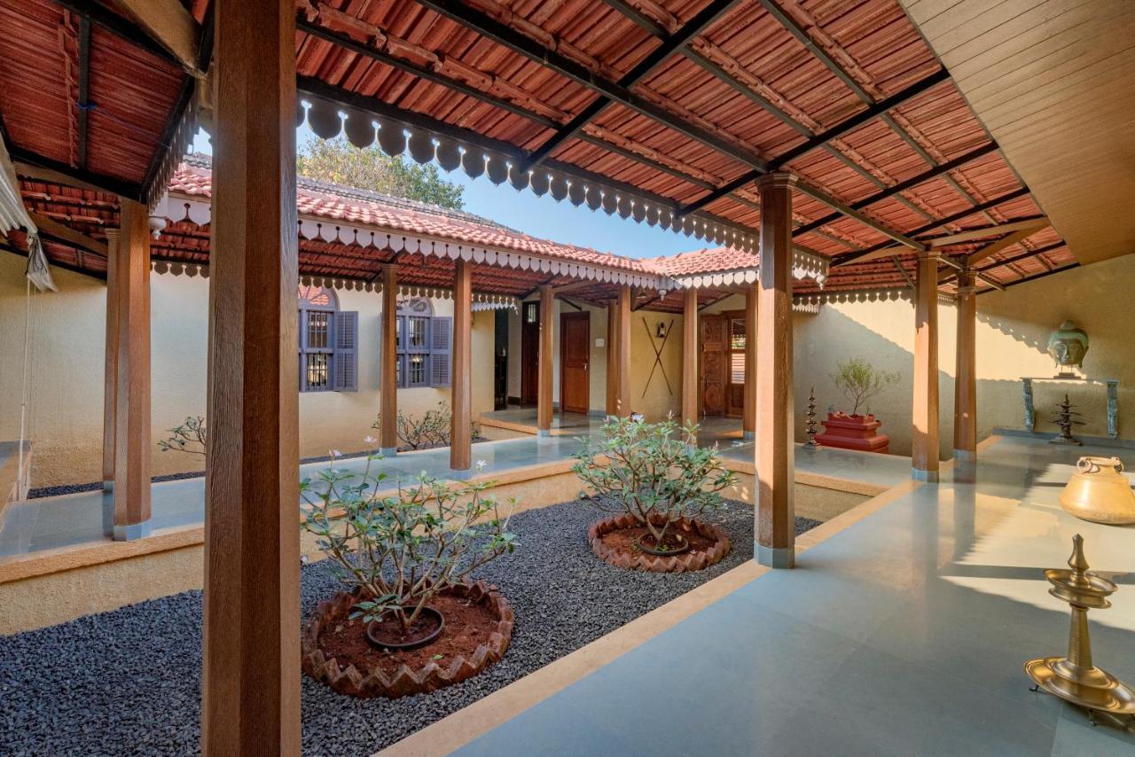 Saffronstays Anantham, Kamshet - Pet-Friendly Lakefront Villa With A Huge Verandah Nethersole Dam Bagian luar foto