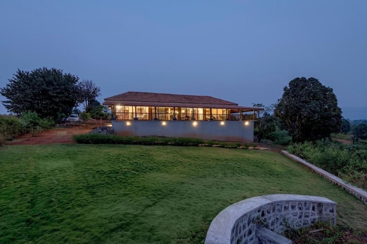 Saffronstays Anantham, Kamshet - Pet-Friendly Lakefront Villa With A Huge Verandah Nethersole Dam Bagian luar foto