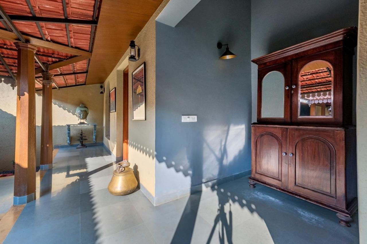 Saffronstays Anantham, Kamshet - Pet-Friendly Lakefront Villa With A Huge Verandah Nethersole Dam Bagian luar foto