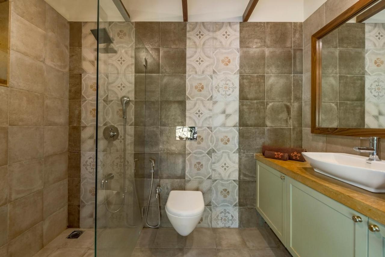 Saffronstays Anantham, Kamshet - Pet-Friendly Lakefront Villa With A Huge Verandah Nethersole Dam Bagian luar foto